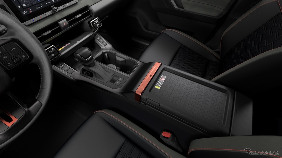 トヨタ RAV4 新型:Adventure《写真提供 トヨタ自動車》
