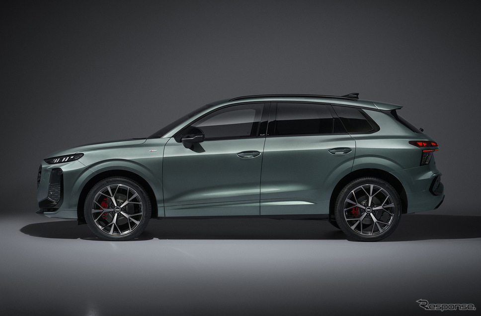 アウディ Q3 新型《photo by Audi》