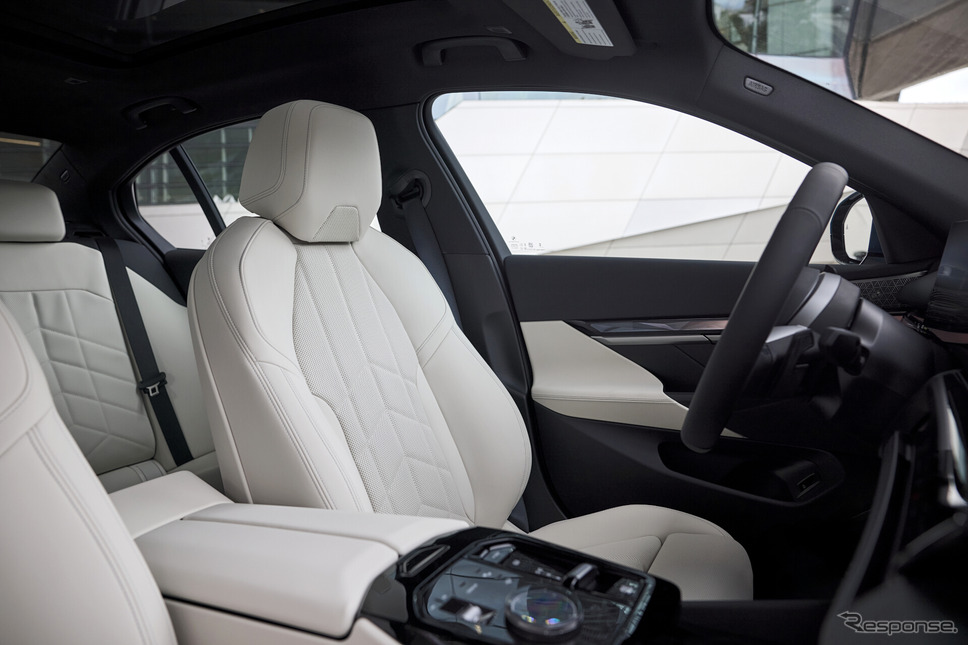 BMW「540i xDriveレガシィエディション」《photo by BMW》