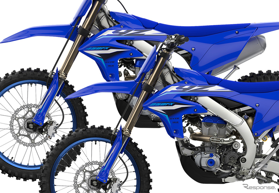 ヤマハのクロスカントリーバイク「YZシリーズ」2026年モデル。写真はYZ450FXとYZ250FX。《写真提供 ヤマハ発動機》