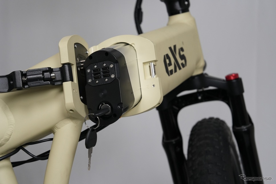 電動モビリティブランド「eXs」の電動アシスト自転車「eXs Street」《写真提供 カスタムジャパン》