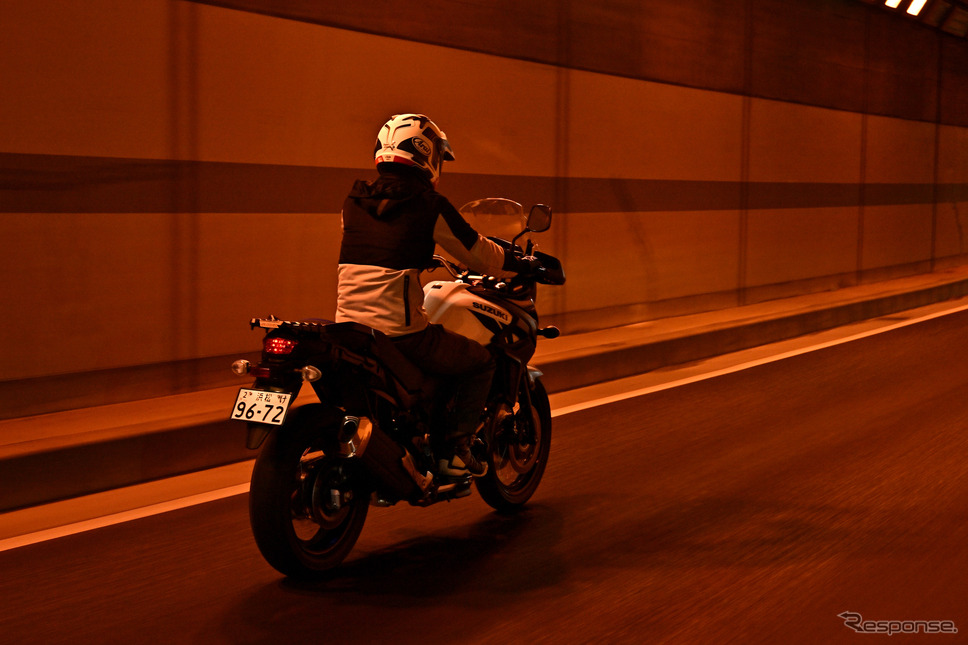 スズキ Vストローム650 XT ABS《写真撮影 雪岡直樹》