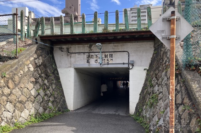 制限1.5m、亀戸駅東側《写真撮影 高木啓》