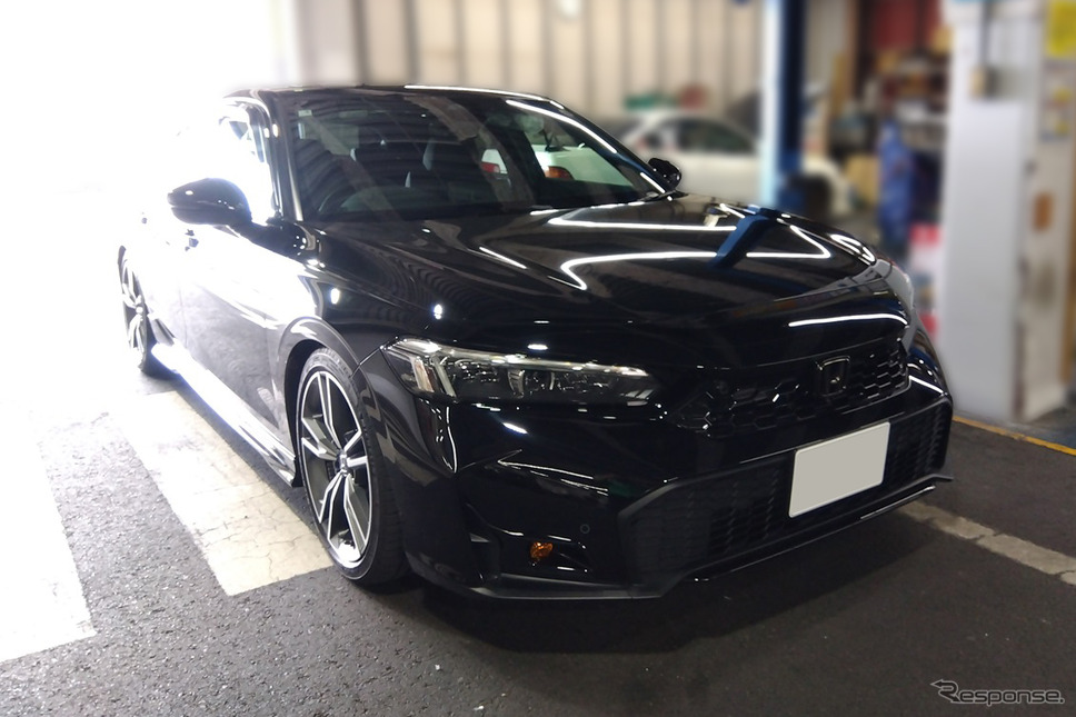テイン フレックスZ シビックe:HEV装着例(フロント 25mmダウン / リア 30mmダウン)《写真提供 テイン》