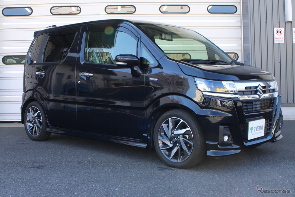 テイン フレックスZ ワゴンRカスタムZ装着例(フロント 40mmダウン / リア 30mmダウン)《写真提供 テイン》