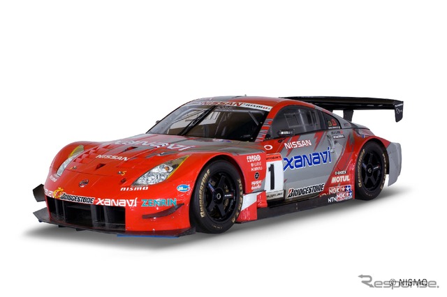#1 XANAVI NISMO Z (2004)《写真提供 交通タイムス社》