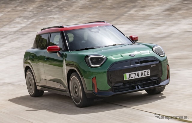 MINI『ジョン・クーパー・ワークス・エースマン』《photo by MINI》