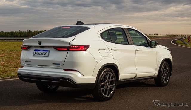 フィアット『ファストバック』改良新型《photo by Fiat》