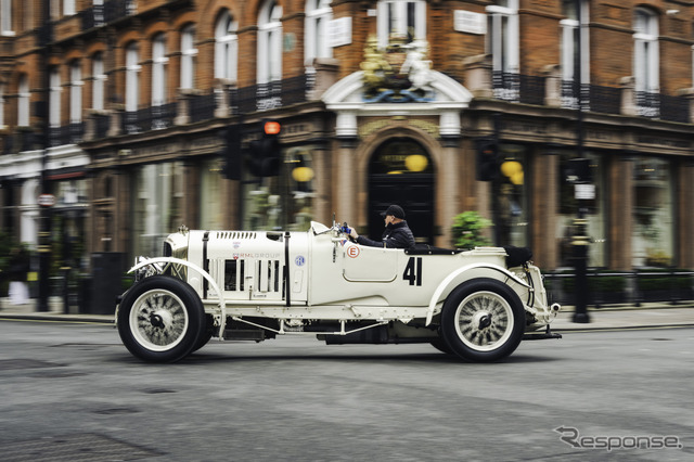 ベントレーの「コンティニュエーションシリーズ」《photo by Bentley》