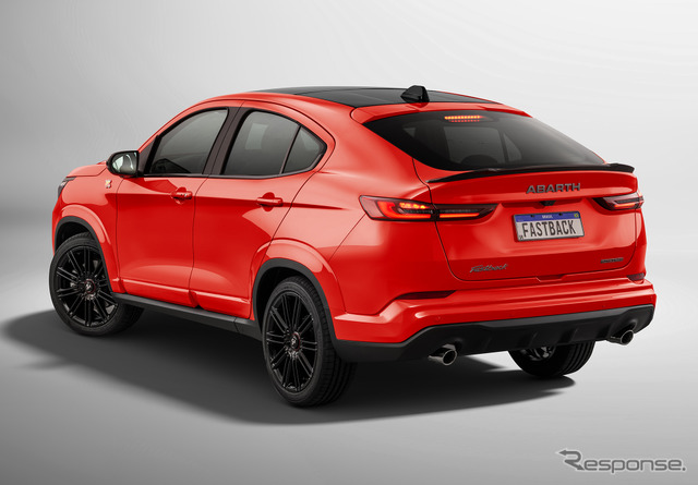ファストバック・アバルト 改良新型《photo by Abarth》