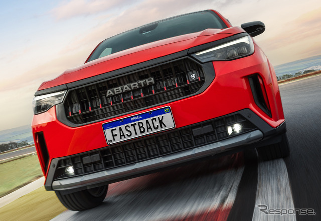 ファストバック・アバルト 改良新型《photo by Abarth》