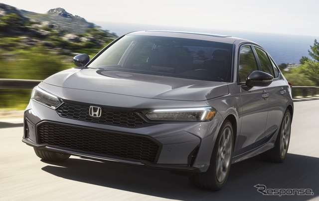 ホンダ・シビック・セダン の2025年モデル（北米仕様）《photo by Honda》