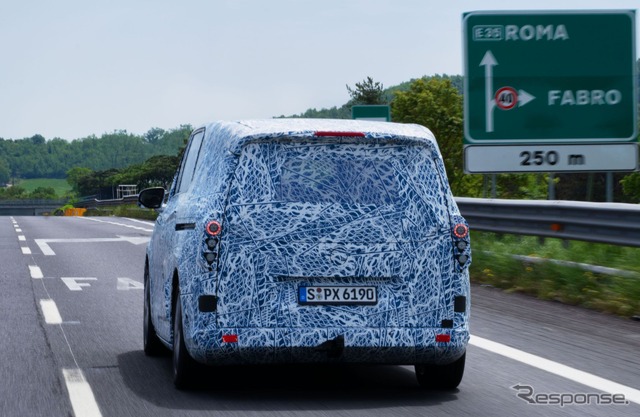 メルセデスベンツの新型電気ミニバン『VLE』のプロトタイプ《photo by Mercedes-Benz》