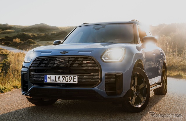 MINI カントリーマンの限定車「スレート・ブルー」《photo by MINI》