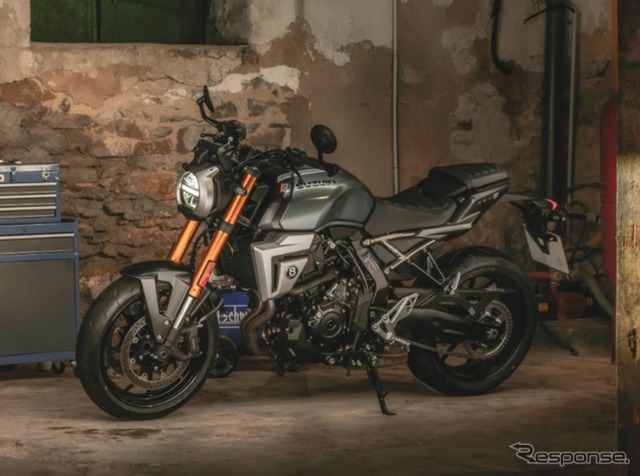 スズキ GSX-8T《photo by Suzuki》