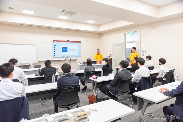 社員を対象とした講習会《写真提供 静岡スバル》