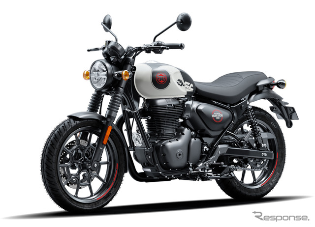 ロイヤルエンフィールド ハンター350 Tokyo Black(トウキョウ・ブラック)《写真提供 ピーシーアイ》
