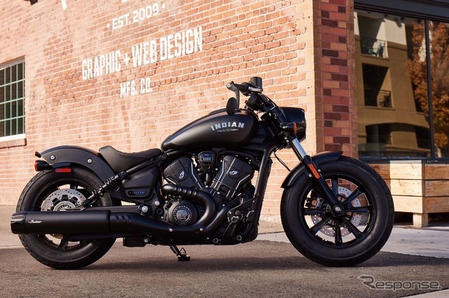 インディアンScout Bobber《写真提供 ポラリス・ジャパン》