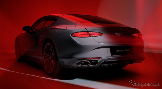 ベントレーにアクラポヴィッチ製チタンエキゾースト設定《photo by Bentley》