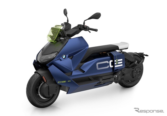 BMWモトラッドの電動スクーター『CE 04』《photo by BMW》