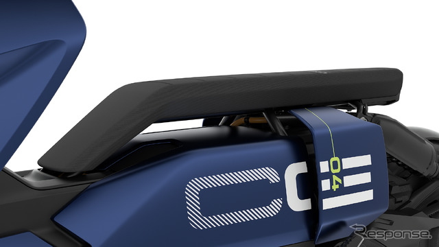 BMWモトラッドの電動スクーター『CE 04』《photo by BMW》