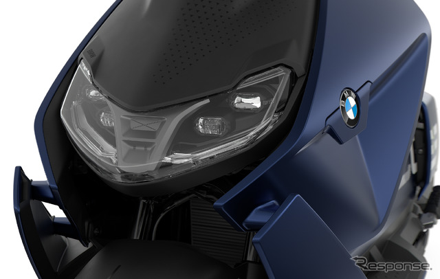 BMWモトラッドの電動スクーター『CE 04』《photo by BMW》