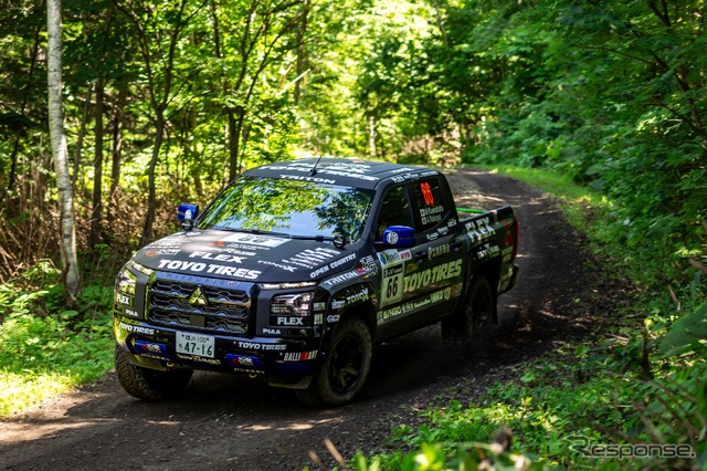 「FLEX SHOW AIKAWA Racing with TOYO TIRES」の川畑 真人選手のトライトン《写真提供 三菱自動車》