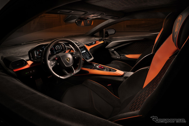ランボルギーニ レヴエルト《photo by Lamborghini》