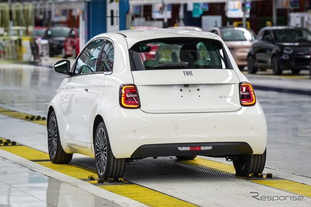 フィアット 500ハイブリッド《photo by Fiat》