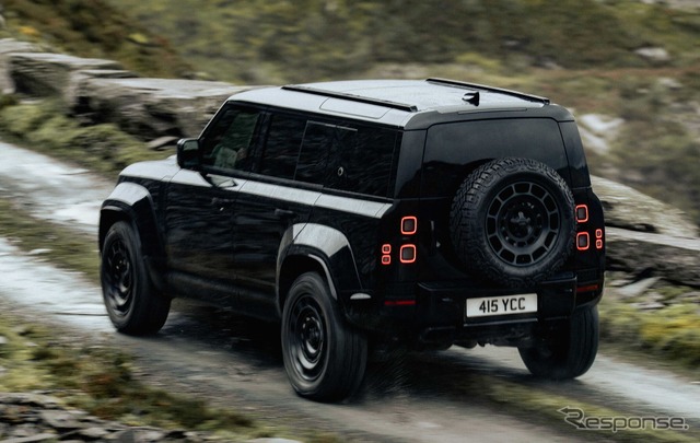 ディフェンダー OCTA ブラック《photo by Landrover》