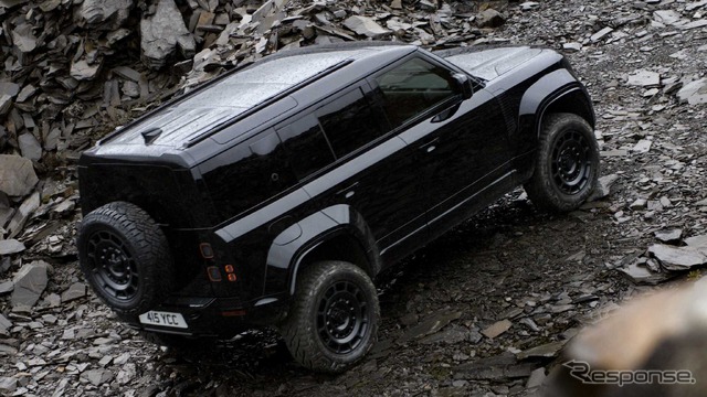 ディフェンダー OCTA ブラック《photo by Landrover》