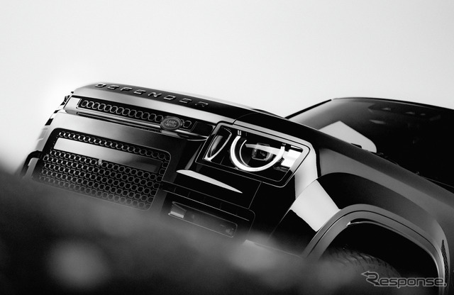 ディフェンダー OCTA ブラック《photo by Landrover》