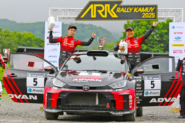 全日本ラリー選手権第5戦 ARKラリー・カムイ JN-1クラス優勝の奴田原文雄選手/東駿吾選手組 トヨタ『GRヤリスRally2』《写真提供 横浜ゴム》