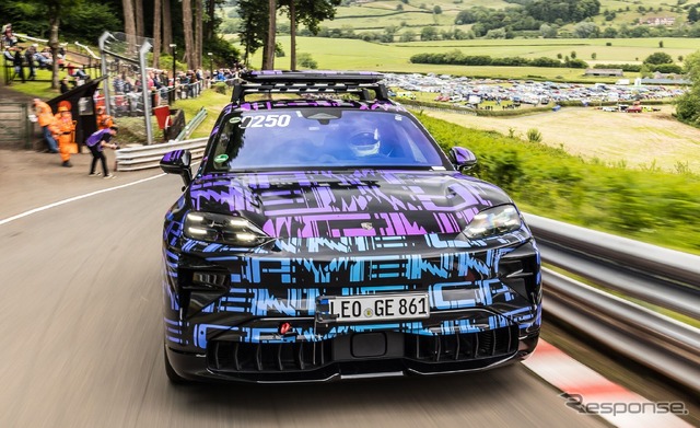ポルシェ『カイエン エレクトリック』のプロトタイプ《photo by Porsche》