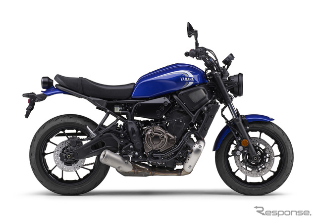 ヤマハ XSR700 ABS(ディープパープリッシュブルーメタリックC)《写真提供 ヤマハ発動機販売》