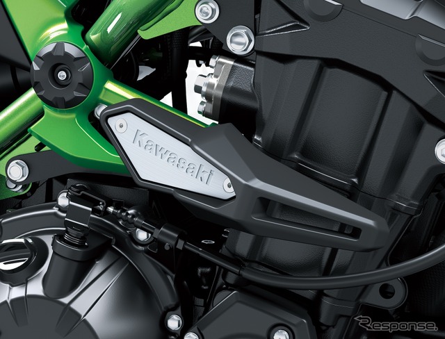 カワサキ Z900 純正アクセサリー《写真提供 カワサキモータースジャパン》