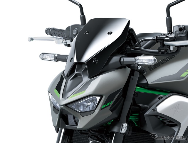 カワサキ Z900 純正アクセサリー《写真提供 カワサキモータースジャパン》