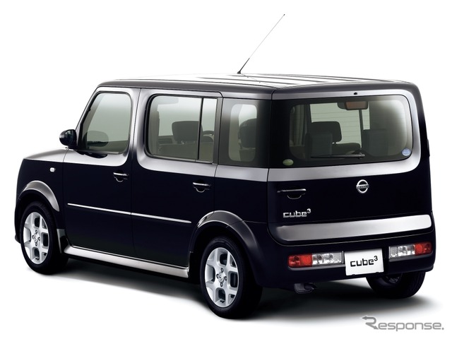 日産追浜工場:キューブ(2003年)《写真提供 日産自動車》