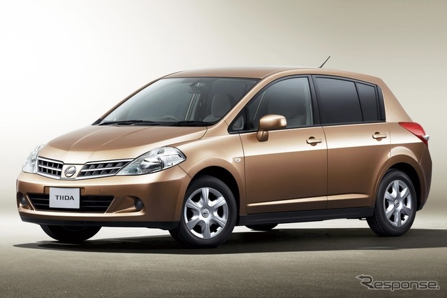日産追浜工場:ティーダ(2007年)《写真提供 日産自動車》