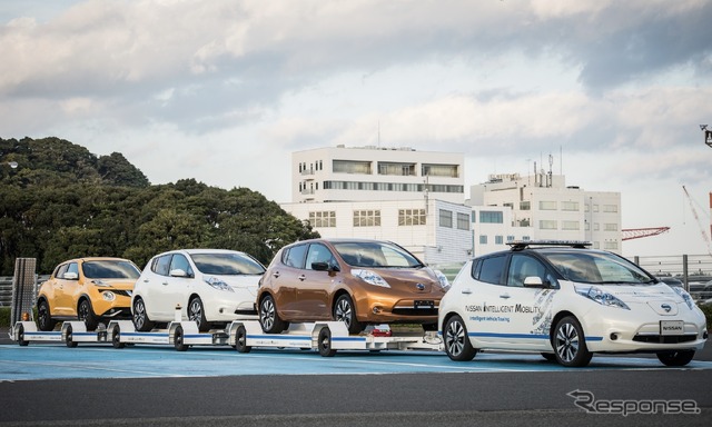 日産追浜工場:Intelligent Vehicle Towing(2016年)《写真提供 日産自動車》