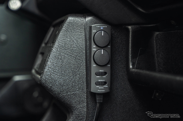 carrozzeria TS-WX140DAのコントローラー《写真撮影 望月勇輝》