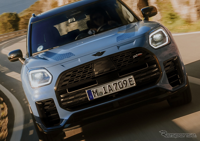 MINI カントリーマンの限定車「スレート・ブルー」《photo by MINI》