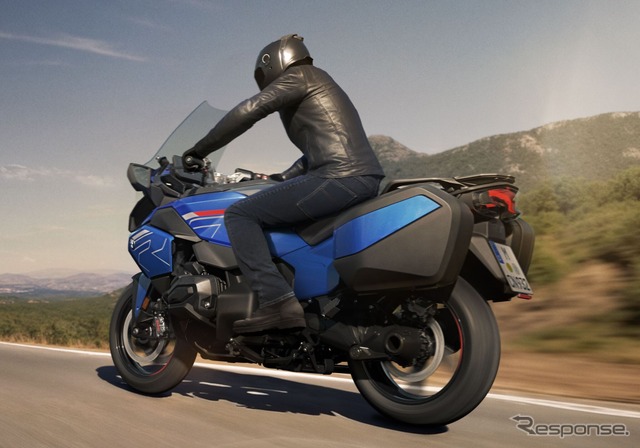 BMW R 1300 RT 新型《photo by BMW》