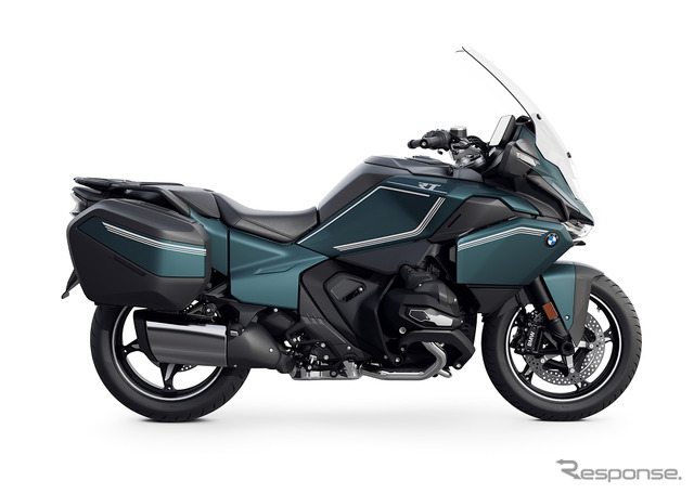 BMW R 1300 RT 新型《photo by BMW》