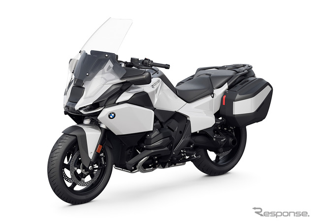 BMW R 1300 RT 新型《photo by BMW》