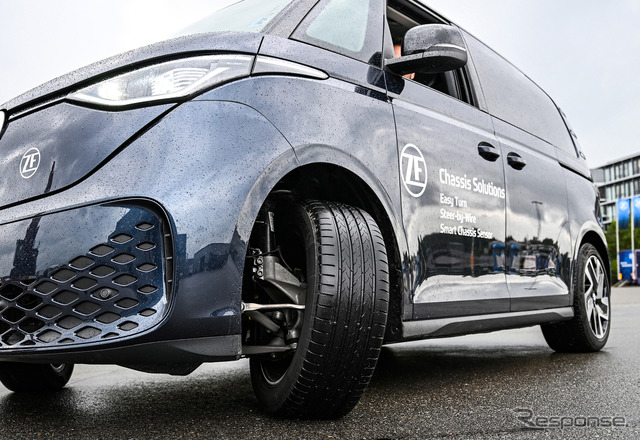 ZFの最新世代のステアバイワイヤシステム（写真はVW ID.Buzz）《photo by ZF》