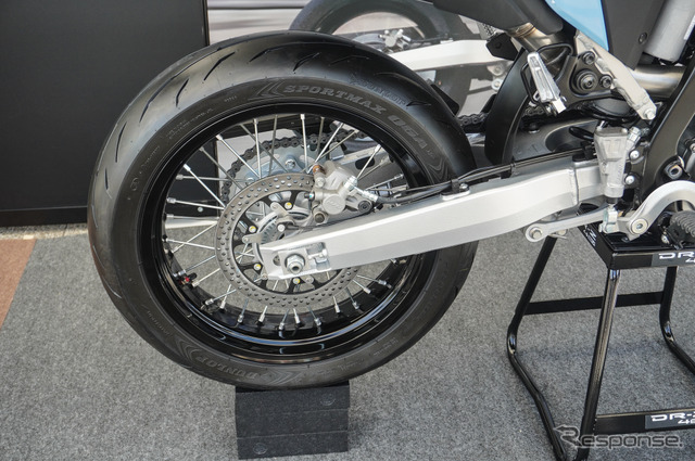 スズキ『DR-Z4SM』(スズキ モーターサイクルコレクション2025)《写真撮影 宮崎壮人》