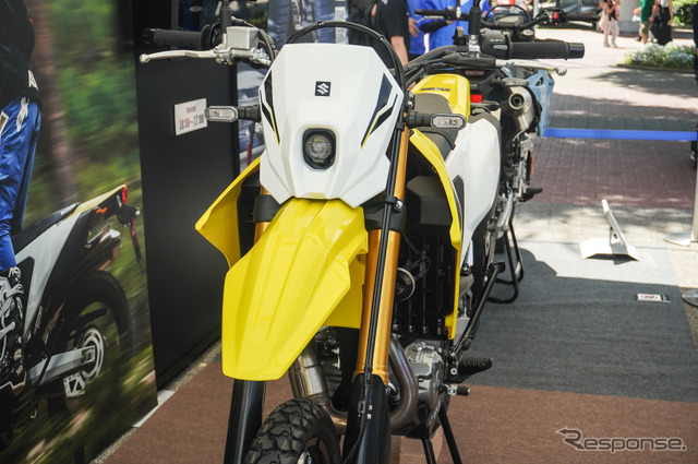 スズキ『DR-Z4S』(スズキ モーターサイクルコレクション2025)《写真撮影 宮崎壮人》