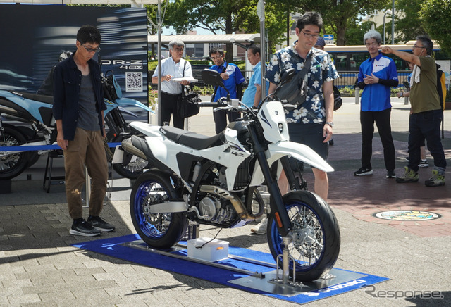 スズキ『DR-Z4SM』(スズキ モーターサイクルコレクション2025)《写真撮影 宮崎壮人》