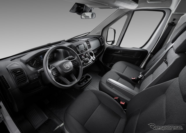 シトロエン・ジャンパーの2026年モデル《photo by Citroen》